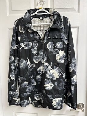 Lululemon Miss Misty pullover